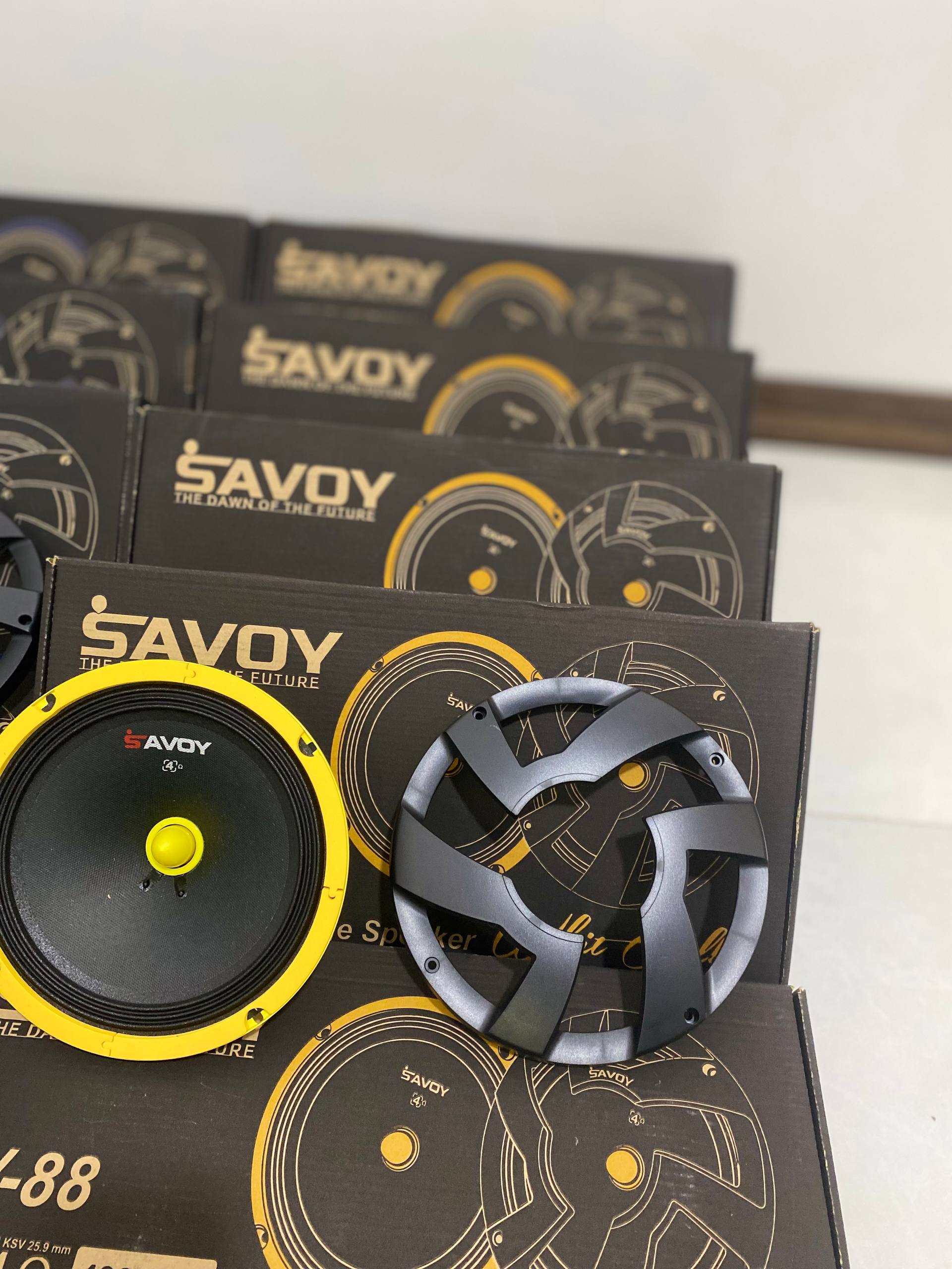 میدرنج 6اینچ ساووی بولت فلزی